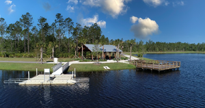 Settlers Pond from water-3