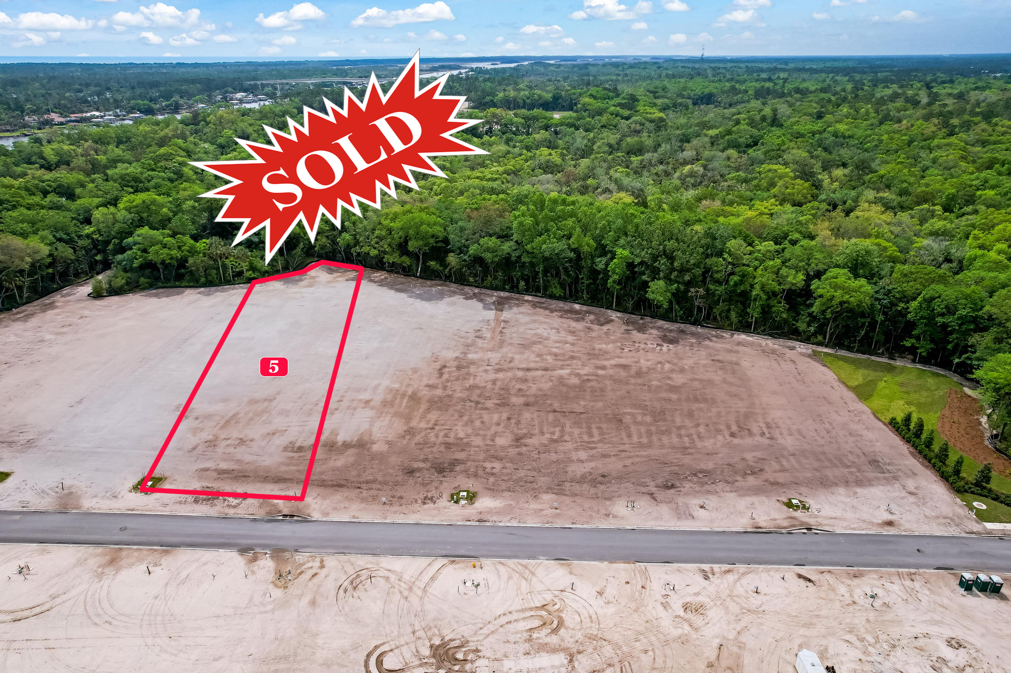 outline-River Landing Lot 5